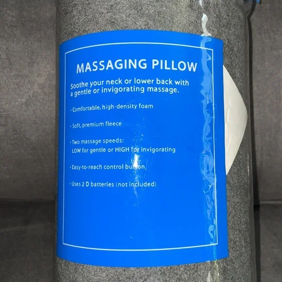 NWT.  Brookstone Massaging Pillow - Picture 2 of 4